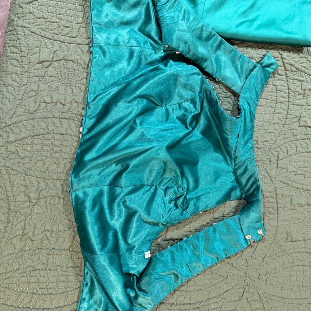 Sherri Hill Emerald Green Two Piece Dress - Picture 8 of 9